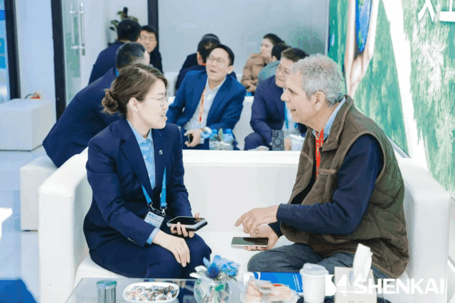 國內(nèi)外.gif 國內(nèi)外.gif