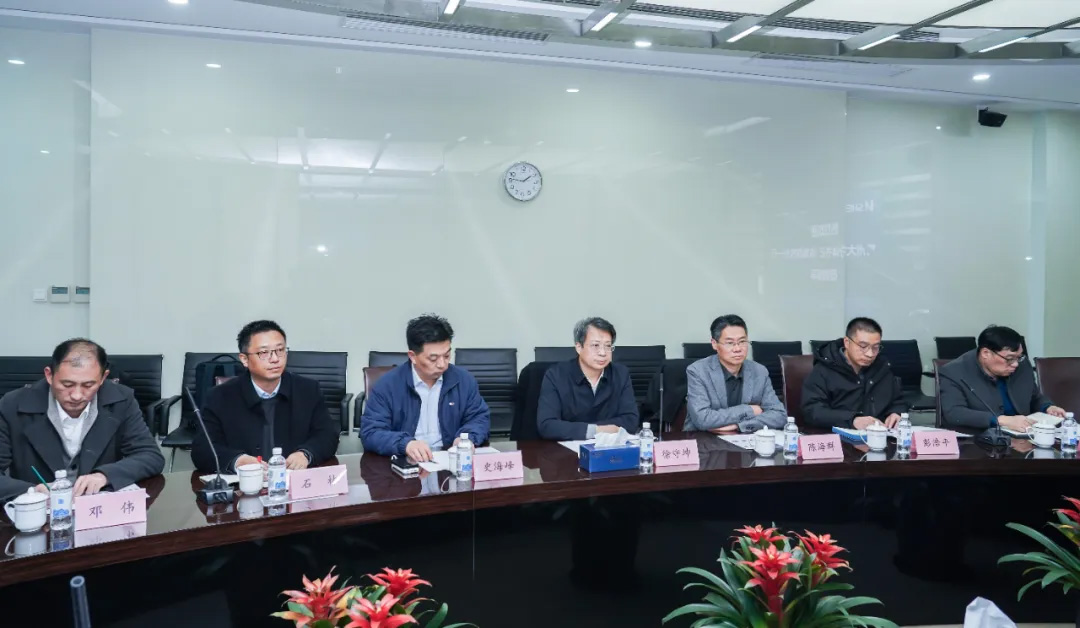 常州大學(xué)徐守坤書記、陳海群校長一行蒞臨神開參觀考察(圖5)